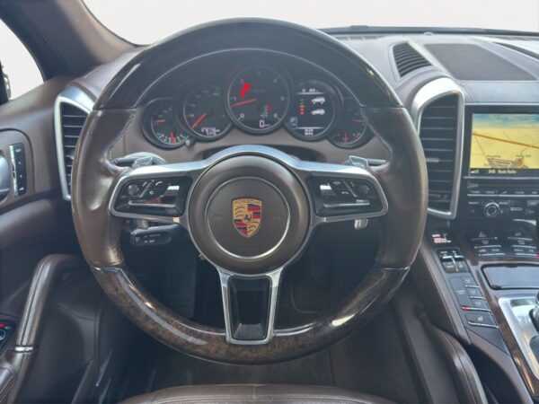 Porsche Cayenne NAVI-SHZ-CAM-AHK-GTS Sport Design Paket – Bild 9