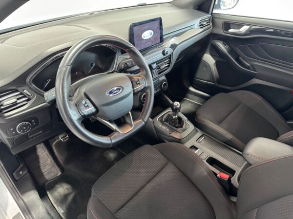 <span class="make">Ford</span><br/> Focus Lim. ST-Line Navi-PDC-Lane,Brems ACC – Bild 8