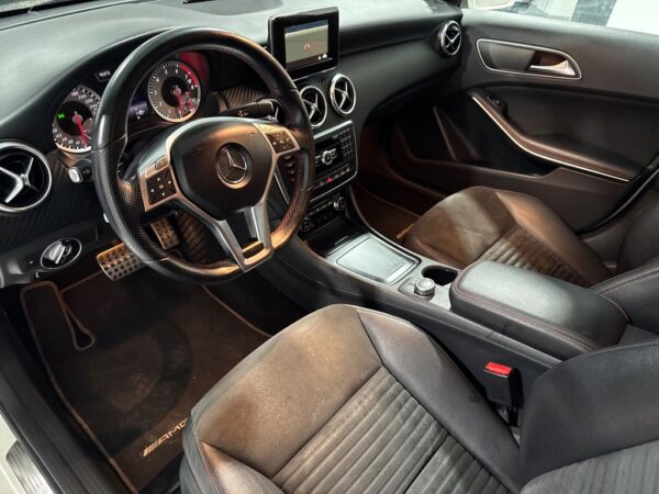 <span class="make">Mercedes-Benz</span><br/> A 180 AMG-Line NAVI-SHZ-AUT.-PDC – Bild 8
