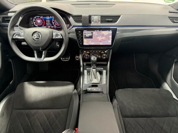 <span class="make">Skoda</span><br/> SuperbCombi Sportline CAM-SHZ-PANO-NAVI-SOUNDSYS – Bild 12