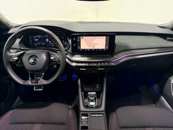 Skoda Octavia Combi RS NAVI-CAM-ACC-SHZ-APP – Bild 12