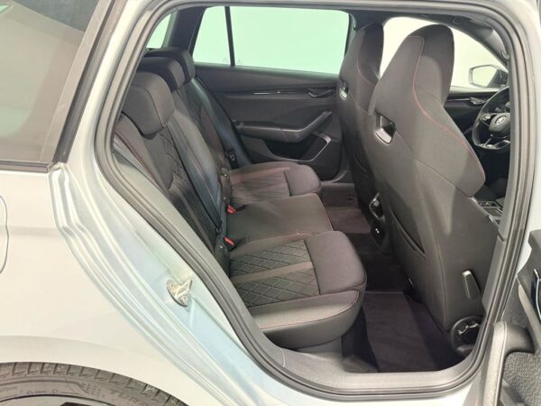 Skoda Octavia Combi RS NAVI-CAM-ACC-SHZ-APP – Bild 19