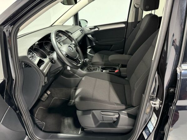 Volkswagen Touran Comfortline  DSG-SHZ-APP-7Sitze – Bild 9