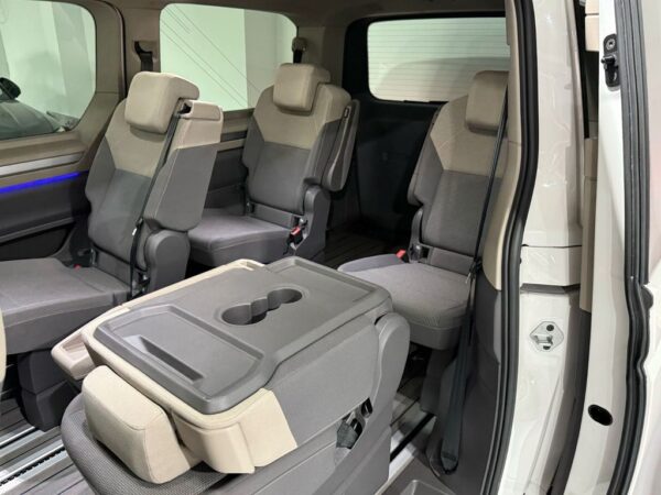 <span class="make">Volkswagen</span><br/> T7 Multivan LONG-NAVI-CAM-PANO-IQ.Light-Edition – Bild 27