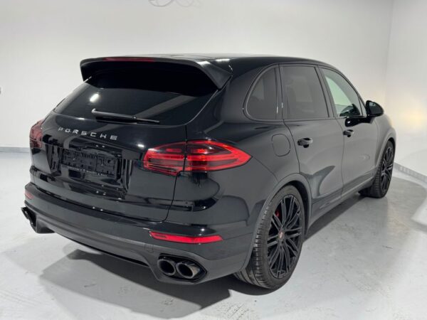 <span class="make">Porsche</span><br/> Cayenne NAVI-PANO-CAM-SHZ – Bild 7