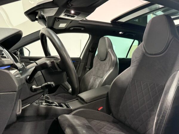 Skoda SuperbCombi Sportline CAM-SHZ-PANO-NAVI-SOUNDSYS – Bild 9
