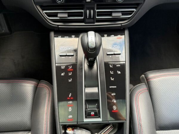 Porsche Macan GTS PANO-CAM360-NAVI-SHZ-21" – Bild 14