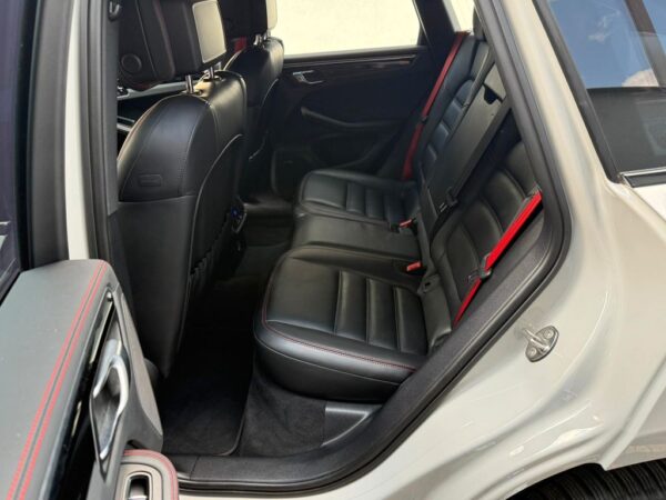 Porsche Macan GTS PANO-CAM360-NAVI-SHZ-21" – Bild 26