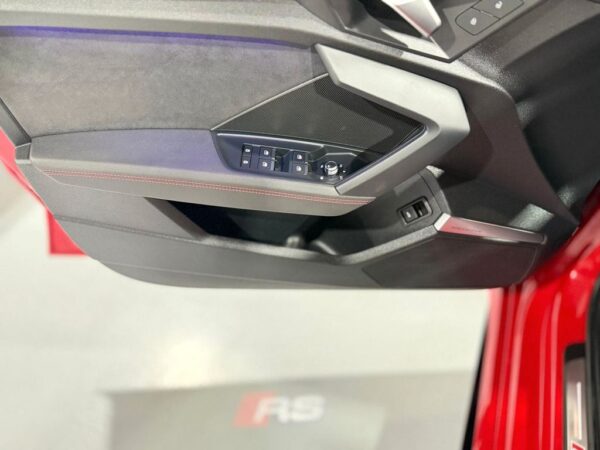 Audi RS3 Sportback 2.5 TFSI Quattro CAM360-NAVI-B&O – Bild 24